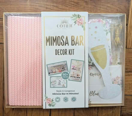 Photo of free Party Decor Kit Drinks Bar Table (Qxs Blvd Union Turnpike) #1