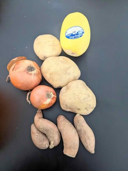 Photo of free Rice chicken beans fruit veggie etc (Qxs Blvd Union Turnpike) #4