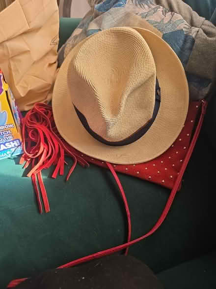 Photo of free Mixed Bundle – DVDs, Accessories & Small Items – LU2 (Warden Hill LU2) #3