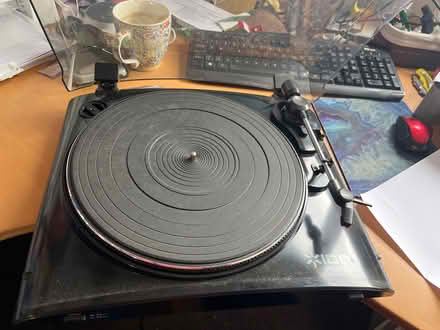 Photo of free Vinyl turntable (Heage DE56) #1