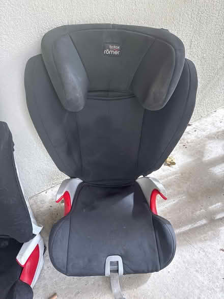 Photo of free Britax romer isofix car seat (Shankill) #2