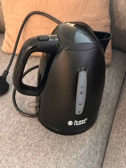 Photo of free KETTLE (Russell Hobbs) (SE5) #1