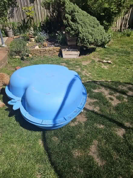 Photo of free Sandbox/paddling pool (Southampton SO16) #1