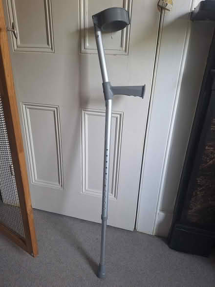 Photo of free Elbow Crutch (Stroud Green N4) #1