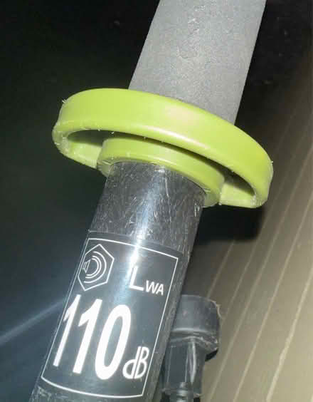 Photo of free Sun Joe Electric Hedge Trimmer (1075 Valencia Avenue) #4