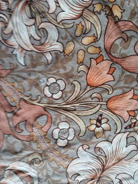 Photo of free Old Linen Sofa Cover (Cogges OX28) #1