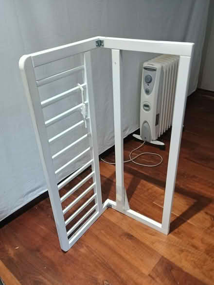 Photo of free Child bed side rail (removable) (Palmers Green N13) #1