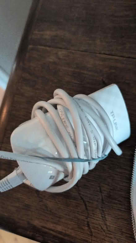 Photo of free WiFi extender (University Area RG1) #1