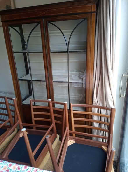 Photo of free Display cabinet on legs (Hockley Heath B94) #2