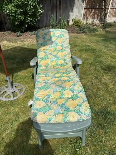 Photo of free Garden furniture (East Sheen) #4