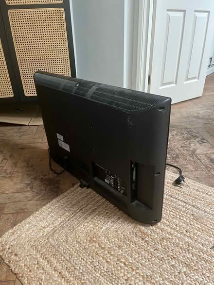 Photo of free Working TV (Brownswood Park N4) #2