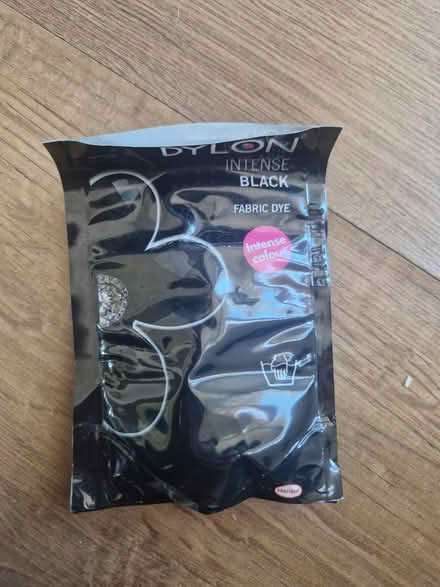 Photo of free Black fabric dye (SE10) #1