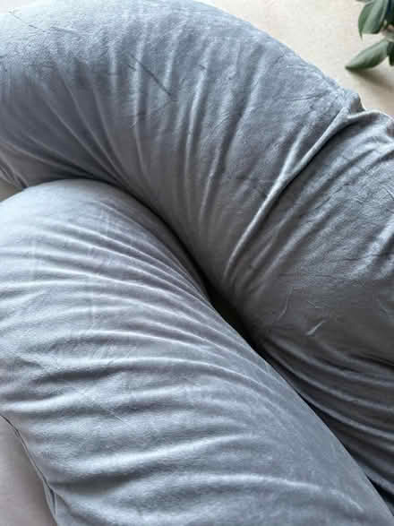 Photo of free Pregnancy Pillow (Henbury) #2