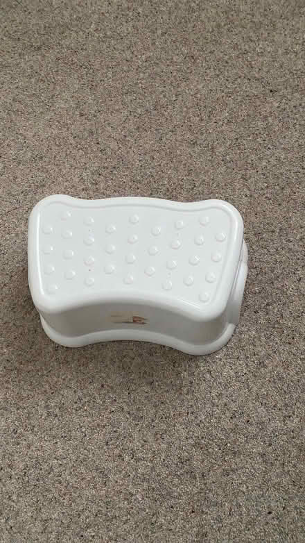 Photo of free Step stool (Goldsworth Park GU21) #1