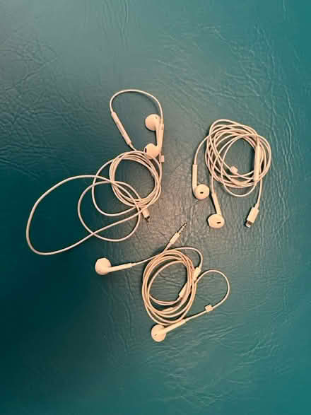 Photo of free Ear Buds (Toms River) #1