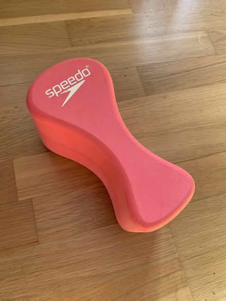 Photo of free Speedo pull buoy for adults (Croydon centre CR0) #1