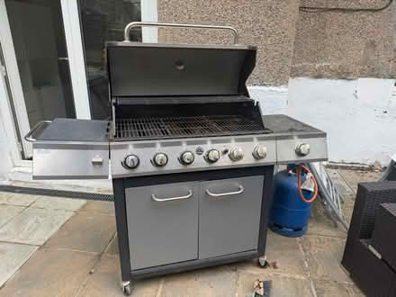Photo of free BBQ + gas cylinder (Croydon CR0) #1