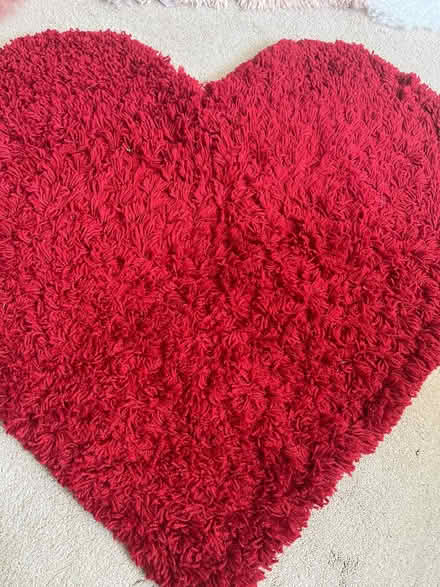 Photo of free Various small rugs (Waterlooville) #4