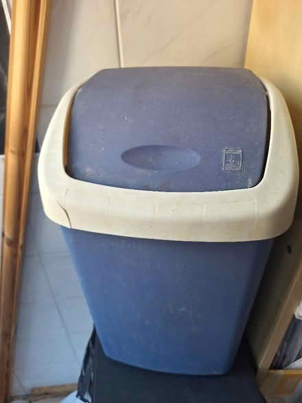 Photo of free Bathroom bin (Kingswood SS16) #1