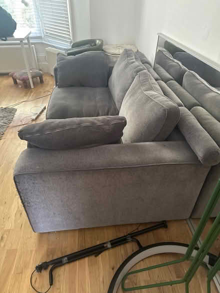 Photo of free Sofa (N7 9JQ) #2