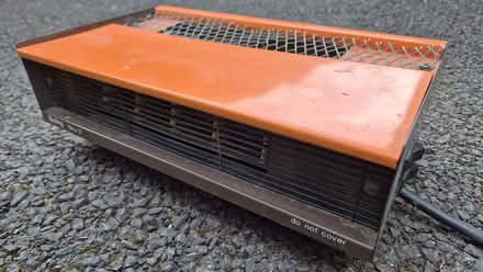 Photo of free Fan heater (Tower Gardens Estate N17) #1