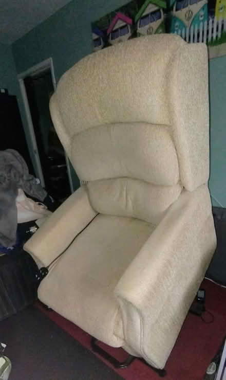 Photo of free Recliner riser chair (Stretford M32) #4
