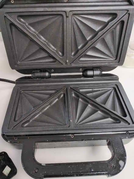 Photo of free Breville toaster (Larkhall BA1) #2