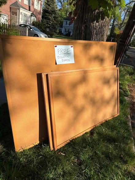 Photo of free Bulletin boards (Metuchen NJ) #1
