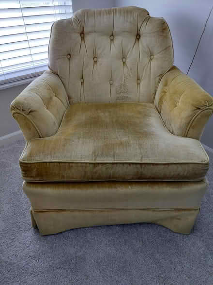 Photo of free 3 seat couch and chair (4255 StreamBank Lane, Hilliard) #3