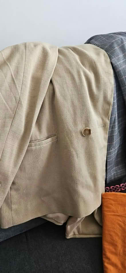 Photo of free Womens size 20 clothing (Brent) #4