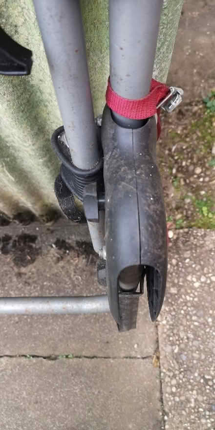 Photo of free Halfords Bike Rack for Hatchback (Radford CV6) #3