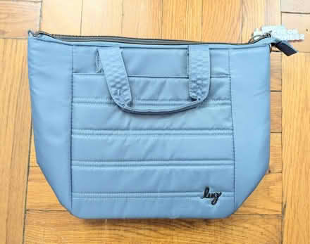 Photo of free Lug Lunch Tote Insulated (Qxs Blvd Union Turnpike) #1