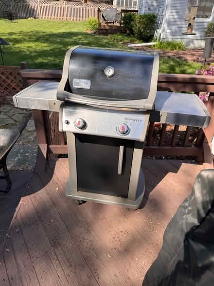 Photo of free Weber Spirit Propane Grill (East Columbia, Sewells Orchard) #1