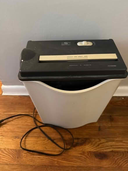 Photo of free Paper shredder (Ballard) #1
