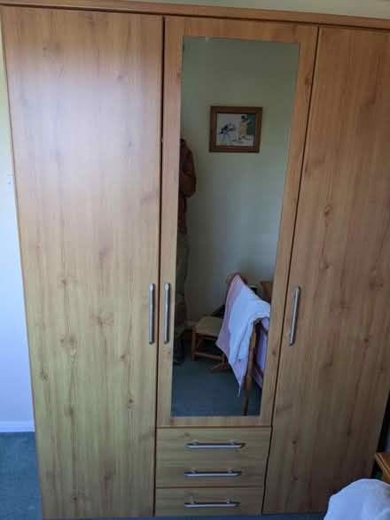 Photo of free Large wardrobe (Fareham PO16) #1