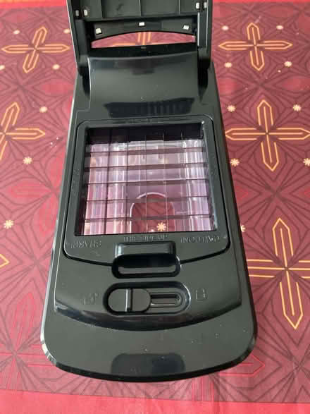 Photo of free MIU vegetable cutter with one blade (MK11 Fairfields) #2