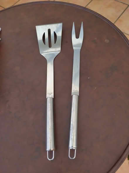 Photo of free BBQ fork and slice (ME16 near E Farleigh station) #1