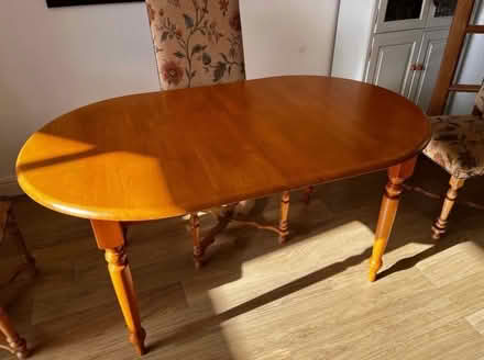 Photo of free Dining Table & 6 chairs (Luton LU1) #3