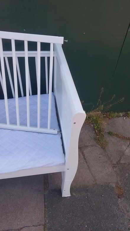 Photo of free Cot with the matrass (Br15ew) #3