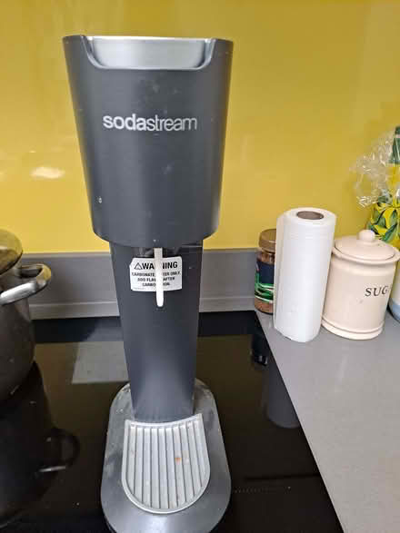 Photo of free sodastream machine and one plastic bottle (Walton Manor OX2) #1