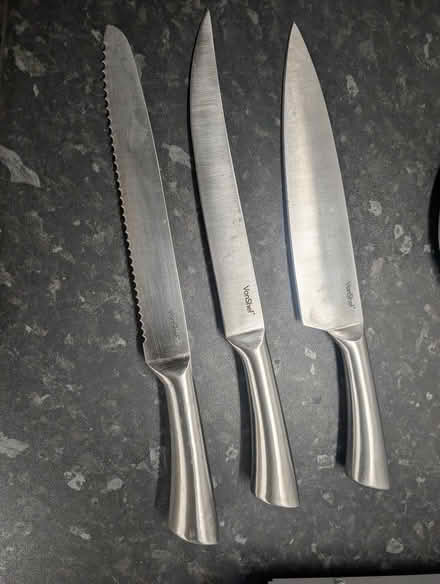 Photo of free Kitchen knives, sharpener, scissors (Blackwall, E14) #2