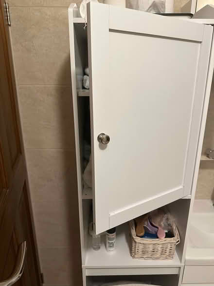 Photo of free Tall bathroom cabinet (Addiscombe) #3