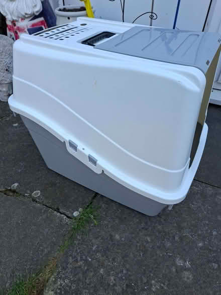 Photo of free Covered Cat Litter Tray (Ramsgate CT12) #2