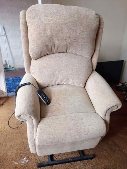 Photo of free Riser recliner chair (Bewdley DY12) #1