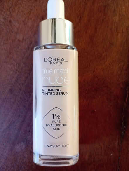 Photo of free L'Oréal true match serum (Quernmore LA2) #3