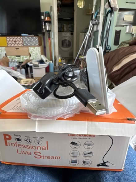 Photo of free USB light (Kimpton, SG4) #1