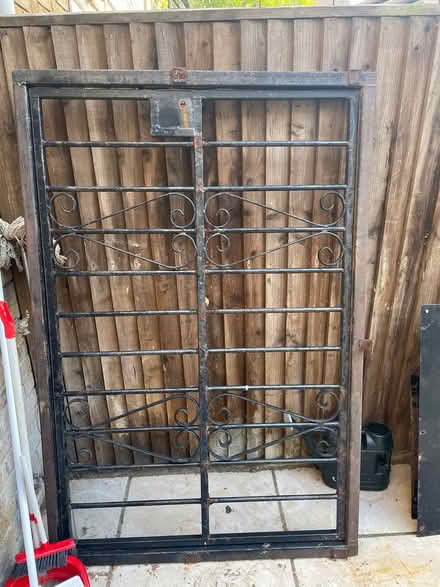 Photo of free Metal gates (E84np) #2