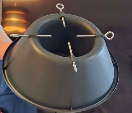 Photo of free Christmas tree stand (Fleetwood FY7) #1