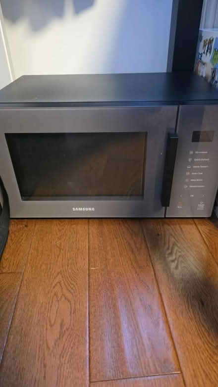Photo of free Samsung Microwave (Bellingham) #1