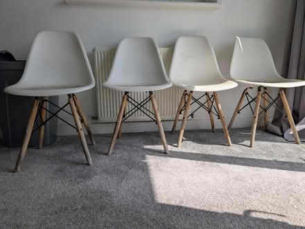 Photo of free 4x white chairs (CR4 1GB) #2